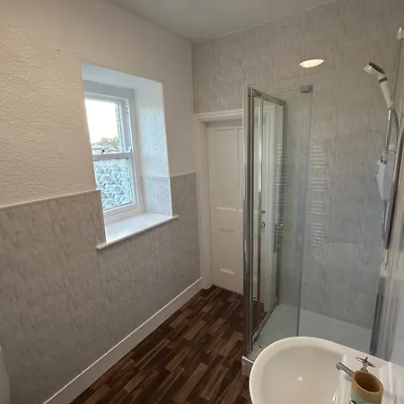 Hikers Hideaway At The Ship * Coniston